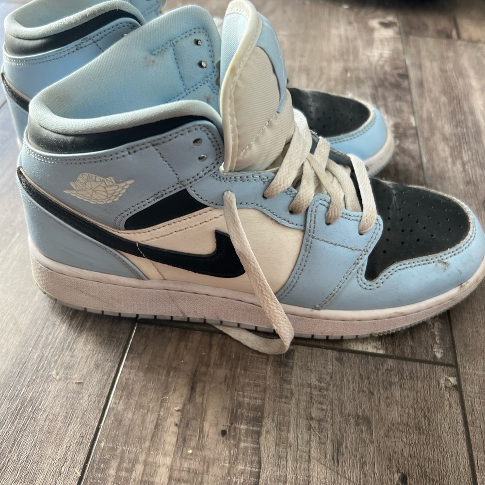 Jordan Kids Sky Blue and Black Sneakers